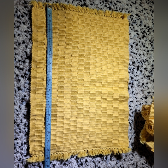 Place settings - Picture 3 of 5